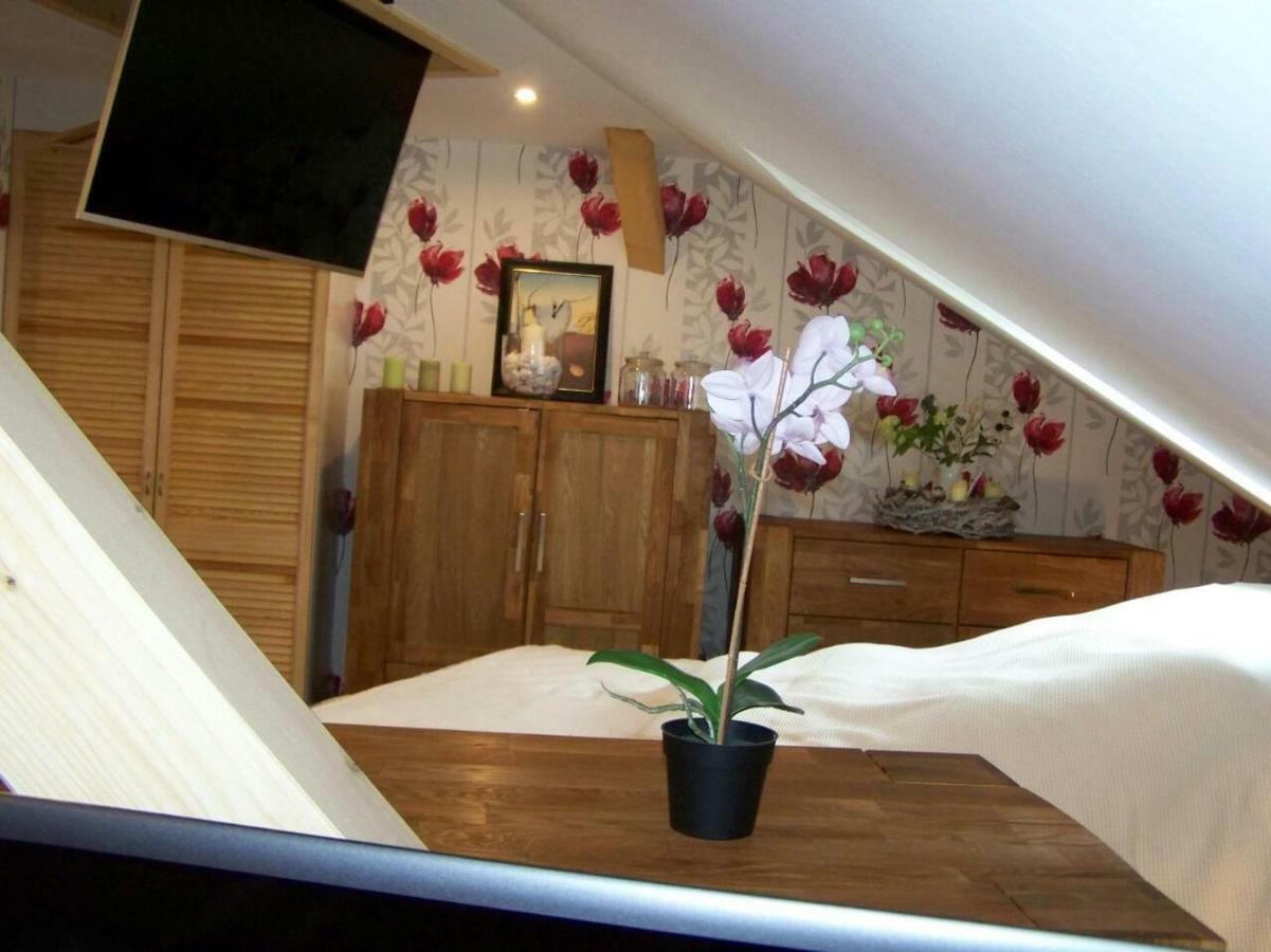 Loft-Ferienwohnung Zur "Kfz-Schenke" Apolda Zewnętrze zdjęcie